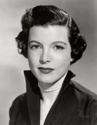 New York, 1959. "Mrs. Erwin D. Swann (Caroline Burke), head-and-shoulders portrait, facing front." New York World-Telegram and Sun Newspaper Photograph Collection. View full size.