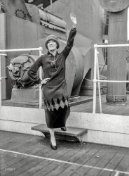 Sept. 4, 1924. The future Norma Desmond shipboard in New York. Now where'd we put our close-up lens? Bain News Service glass negative. View full size.