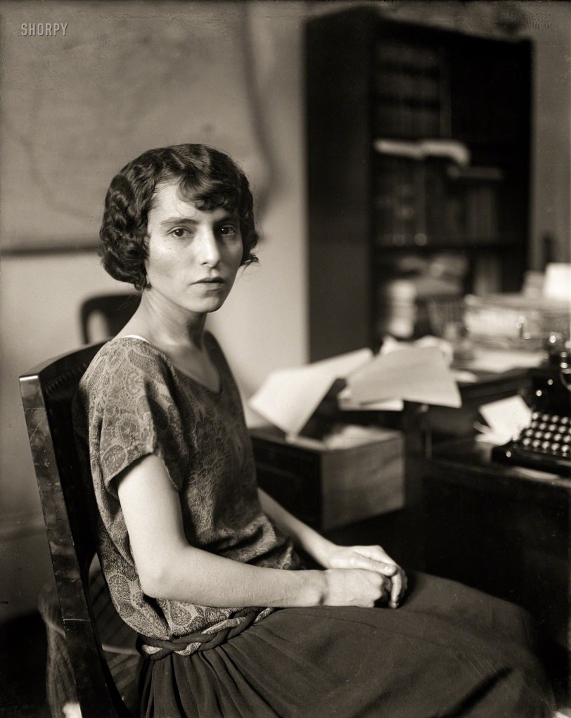 February 1923. "Miss Jacqueline Mansfield." Currently engaged to one Mr. Smith Corona. Harris & Ewing Collection glass negative. View full size.