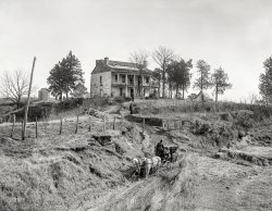 Vicksburg, Mississippi, circa 1890s. "Pemberton's Headquarters." John C. Pemberton (U.S.A., C.S.A., 1814-1881) was the Confederate general noted for his surrender in the Siege of Vicksburg. 8x10 inch glass negative, Detroit Photographic Company. View full size.