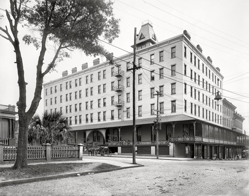 Jacksonville, Florida, circa 1905. "Hotel Aragon, Forsyth and Julia streets." 8x10 inch dry plate glass negative, Detroit Publishing Company. View full size.

