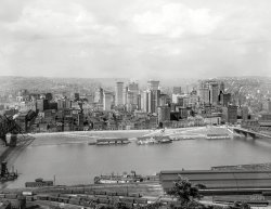 Along the Monongahela circa 1912. "A group of skyscrapers, Pittsburgh." 8x10 inch dry plate glass negative, Detroit Publishing Company. View full size.
