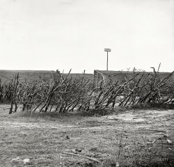 1864. "Point of Rocks, Va. (vicinity). Redoubt Zabriskie on Appomattox River." Wet plate negative, Library of Congress Civil War Collection. View full size.