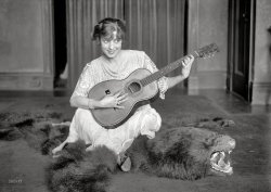 New York. May 16, 1921. The Metropolitan Opera soprano Yvonne d'Arle and friend. 8x10 inch glass negative, George Grantham Bain Collection. View full size.
