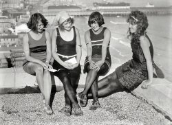 Atlantic City circa 1922. "Four young ladies on a roof." Who can put a name to any of these lovely faces? 5x7 glass negative, Bain News Service. View full size.