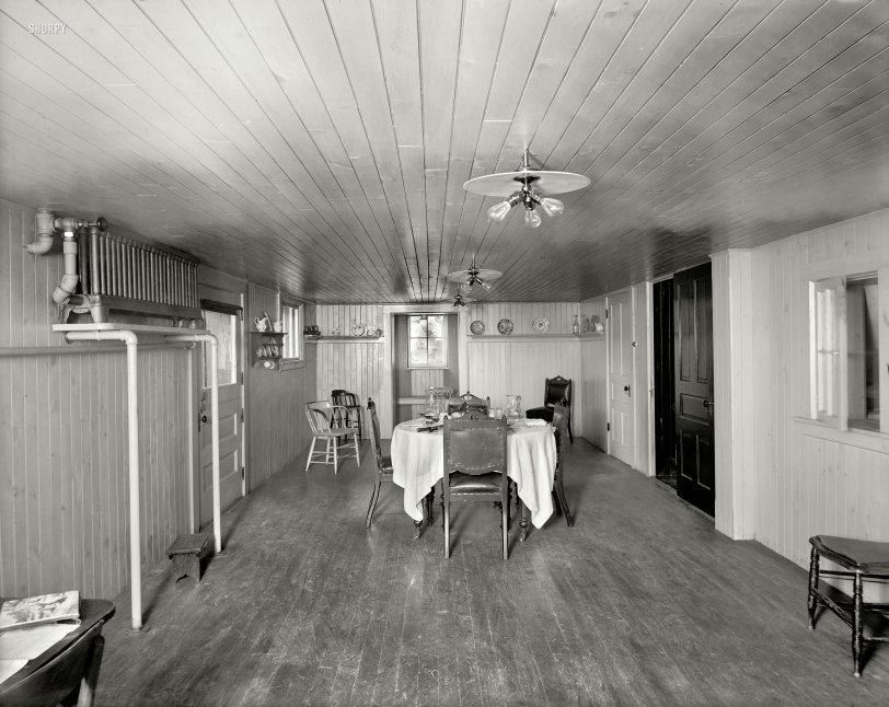 New Baltimore, Michigan, circa 1901. "The Firs -- dining room." This house's amenities included radiant heat, Edison lamps and much wood. Bon appetit!  8x10 dry plate glass inch negative, Detroit Publishing Company. View full size.