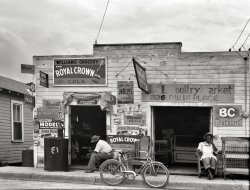 Somewhere in the South, possibly Miami. Another snap by Daly from the summer of 1941. Medium format nitrate negative. View full size.